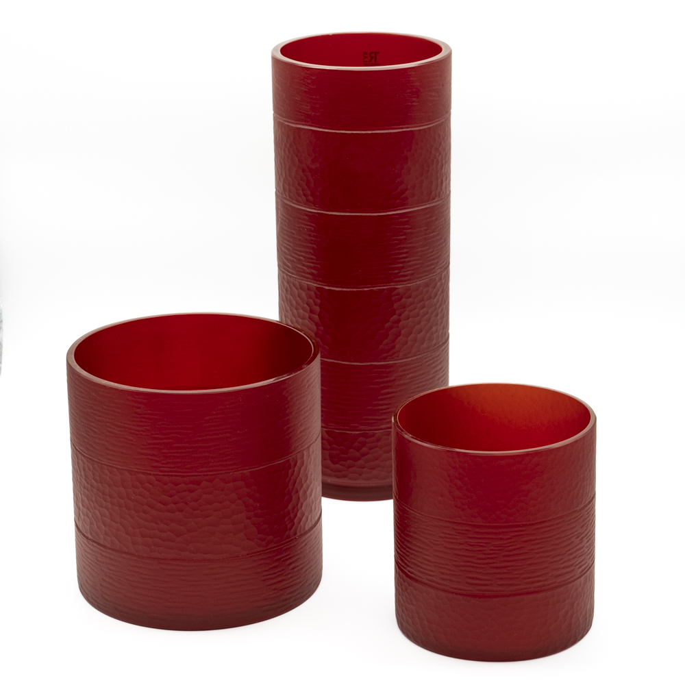 red blown vases with a special engraved texture.